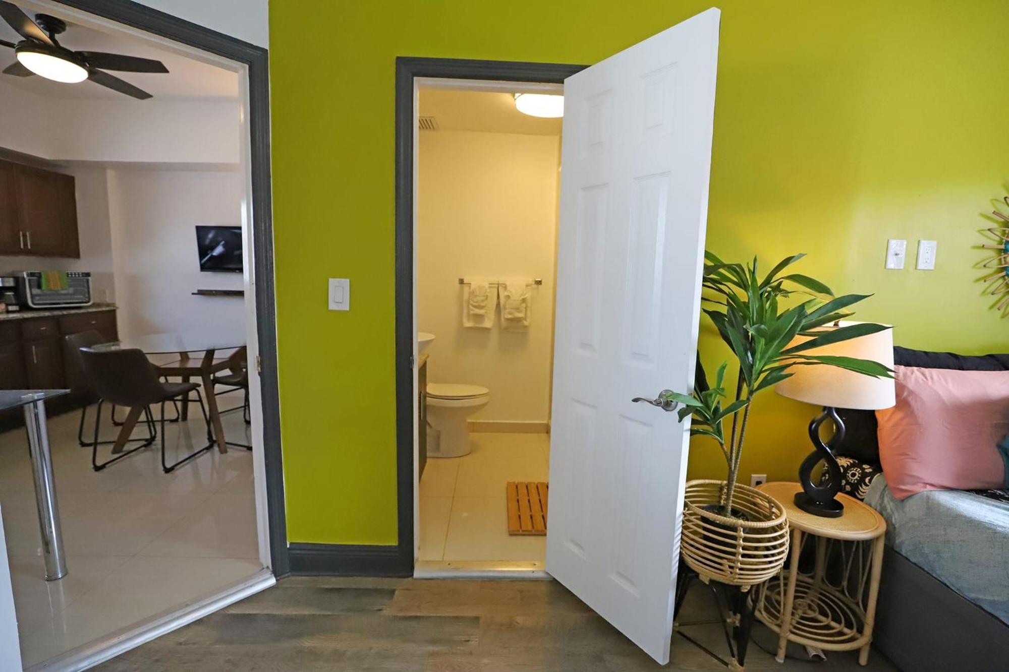 North Beach Steps To Sea Miami Apartment With Free Parking Family And Pet Friendly Miami Beach Exterior foto