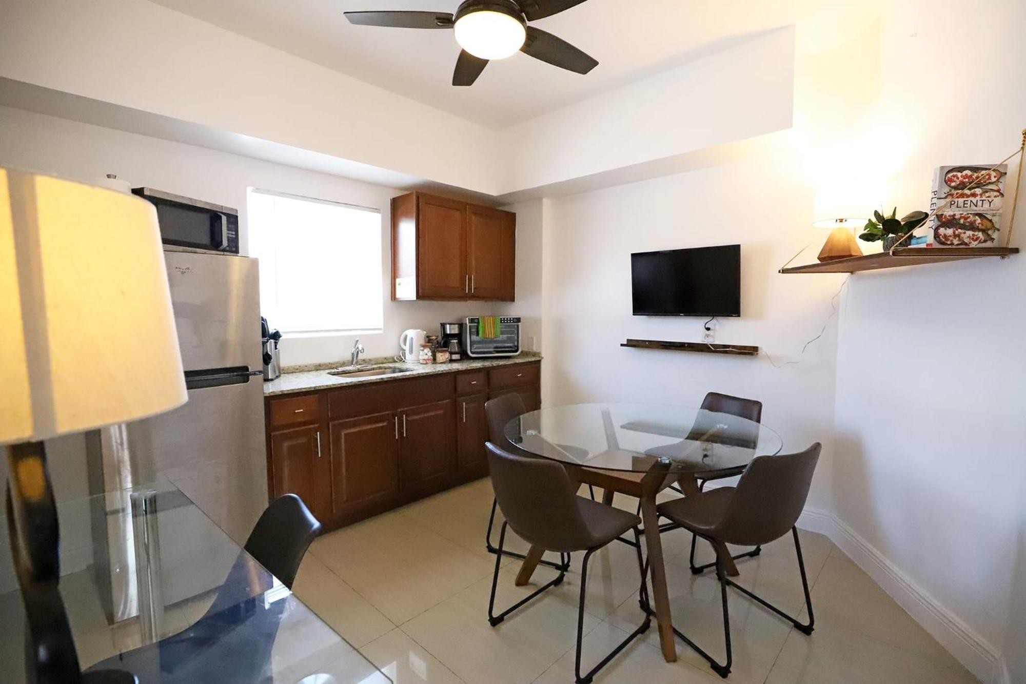 North Beach Steps To Sea Miami Apartment With Free Parking Family And Pet Friendly Miami Beach Exterior foto