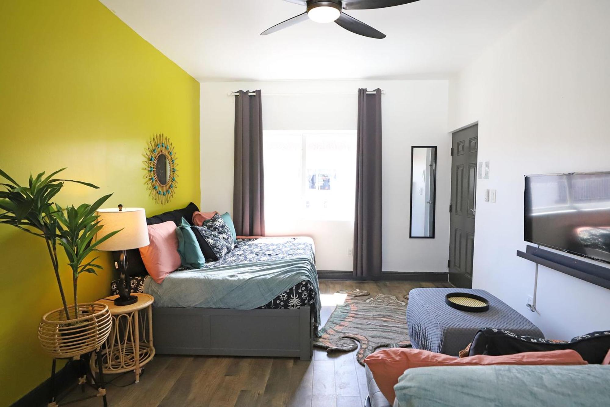 North Beach Steps To Sea Miami Apartment With Free Parking Family And Pet Friendly Miami Beach Exterior foto